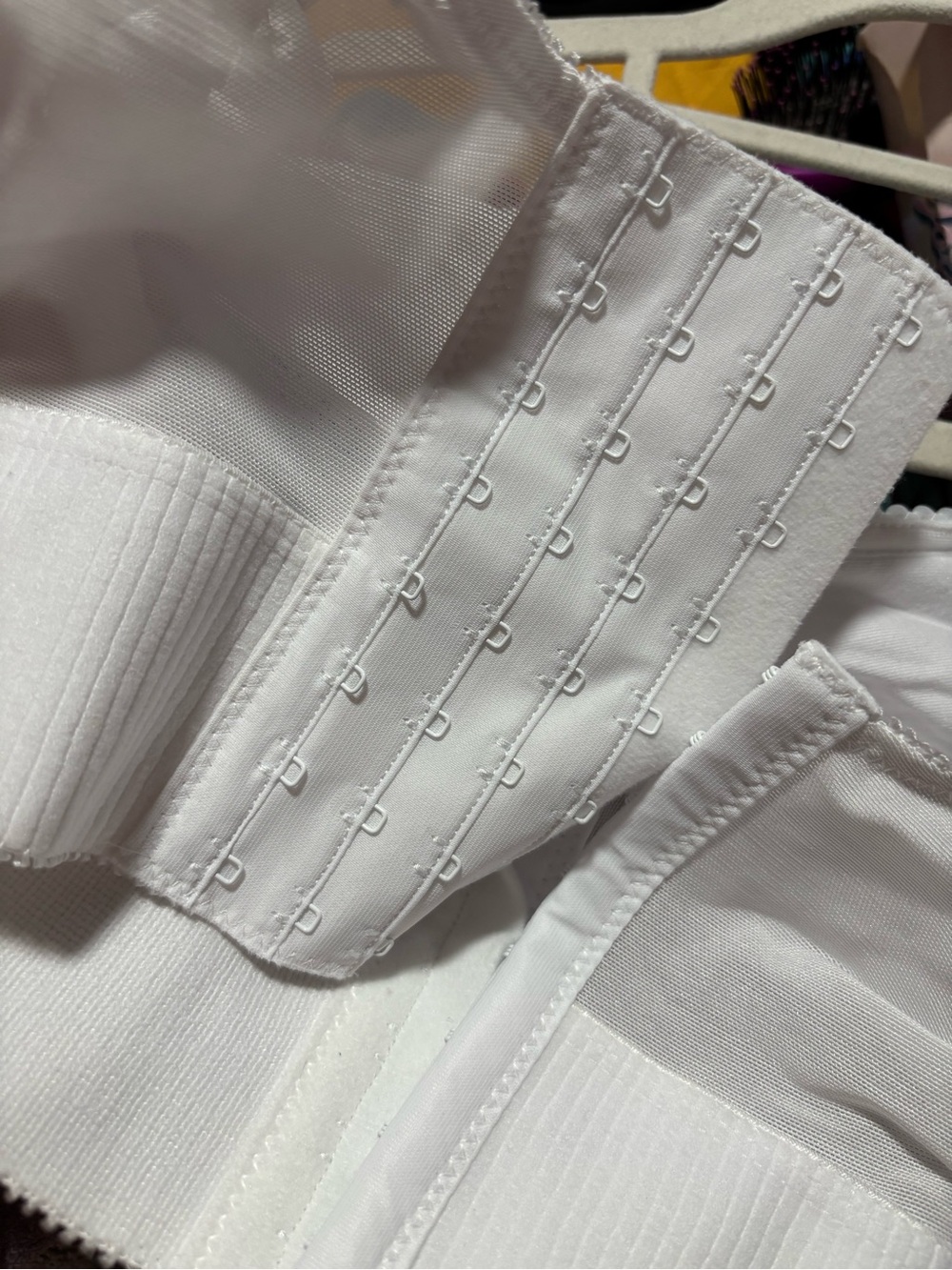 Front-Closure White Bra - Picture 5 of 6